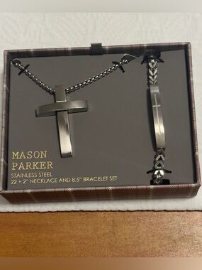 NEW Mason Parker Stainless Steel Men’s Cross Necklace & Bracelet Set